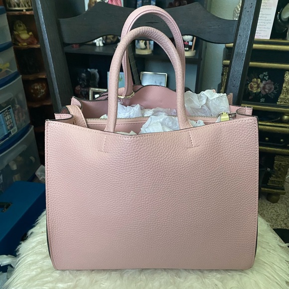 Purse - Picture 2 of 5